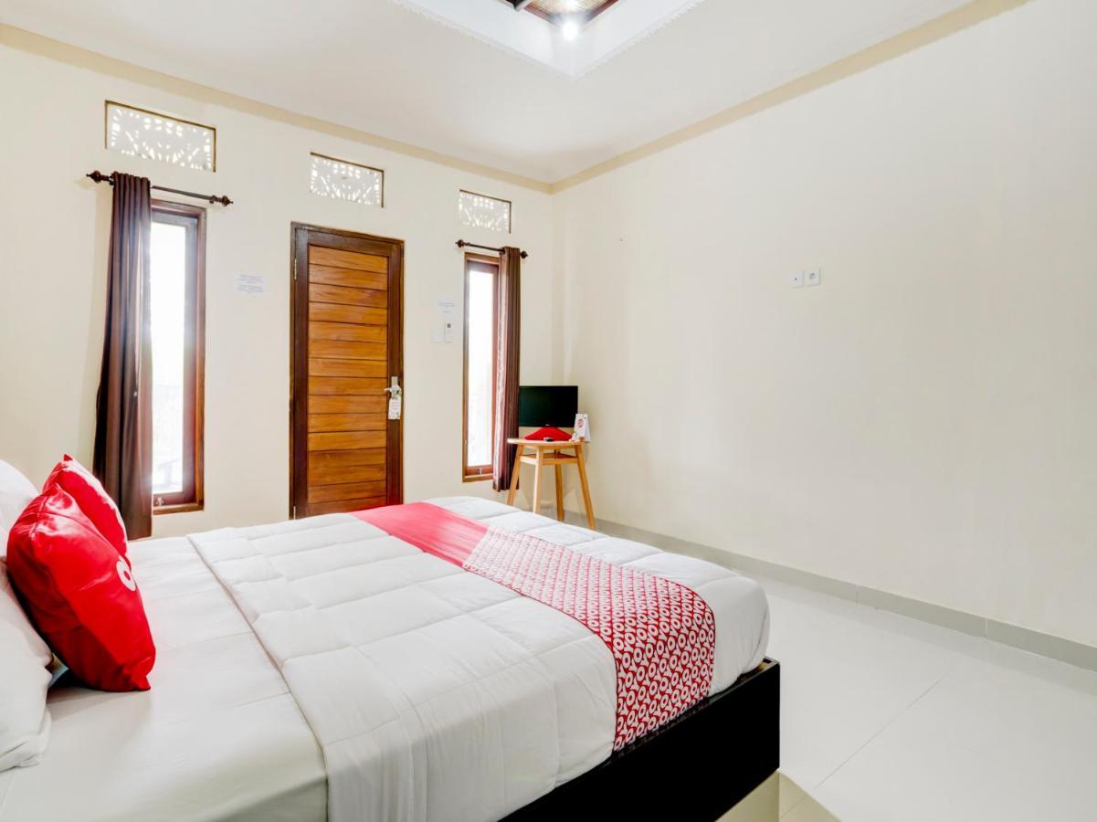 Oyo 90711 Blembong Homestay Jimbaran Exteriér fotografie